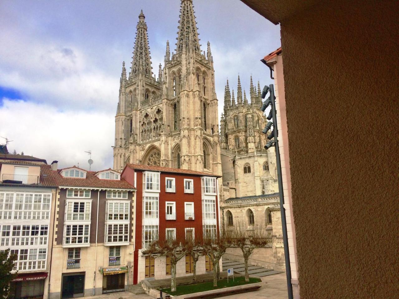 Apartamentos Turisticos Pueri Cantores Burgos Exterior photo